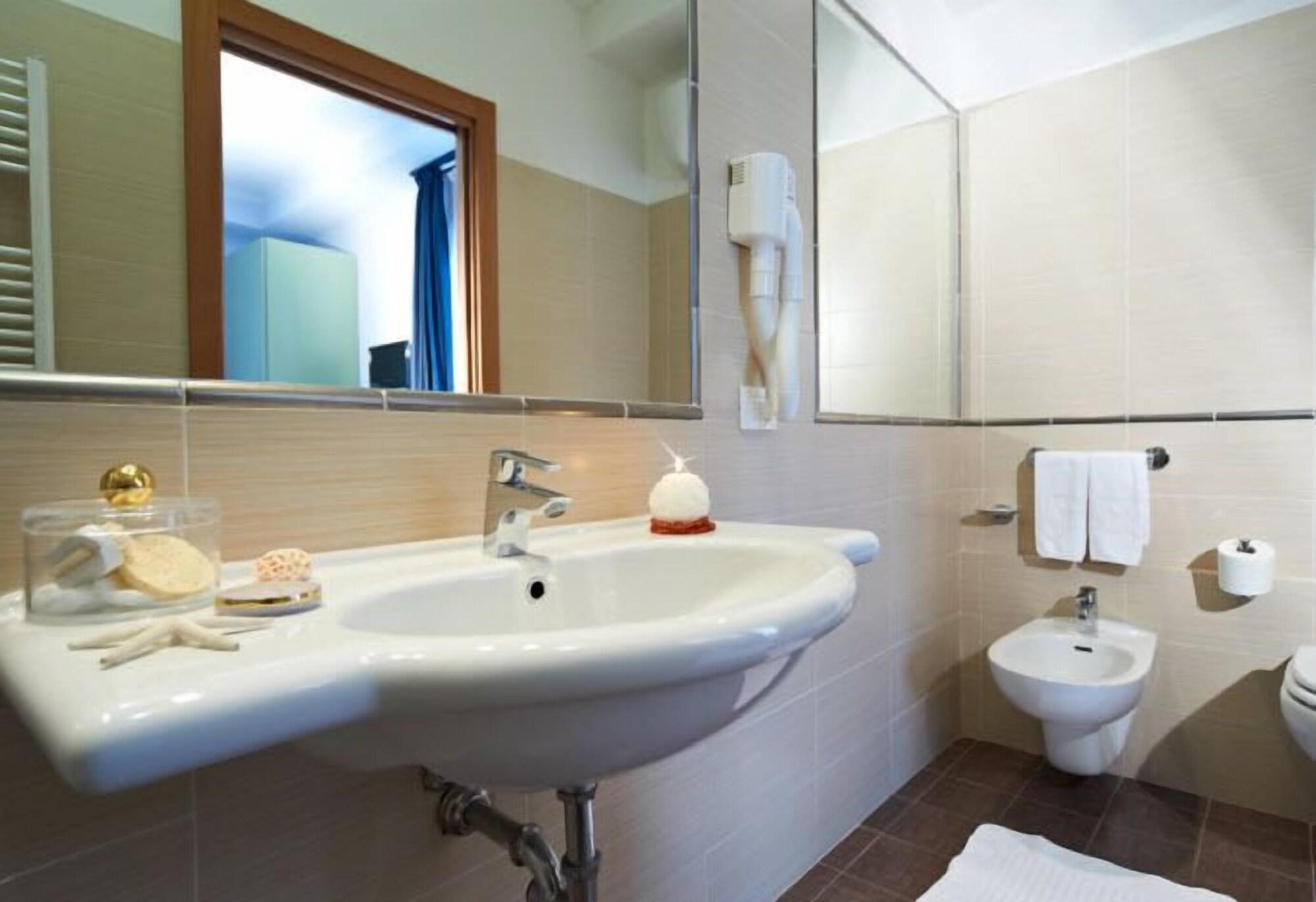 Hotel Sirio Λίντο ντι Καμαϊόρε Εξωτερικό φωτογραφία