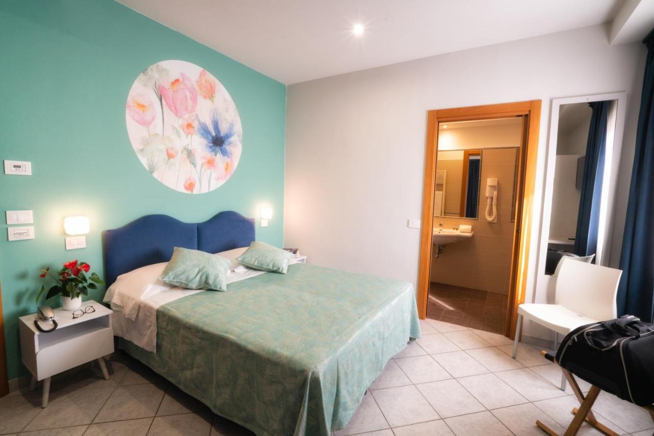 Hotel Sirio Λίντο ντι Καμαϊόρε Εξωτερικό φωτογραφία